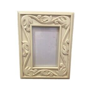 MELANNCO Picture Frame Carved Wood Like Ornate Antique White Holds 4x6 Photo